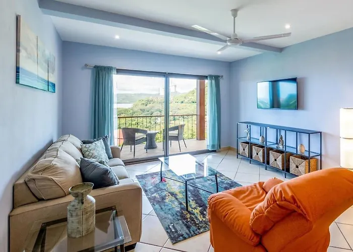 Holiday home 2-bd With Ocean-view Terrace And Pool