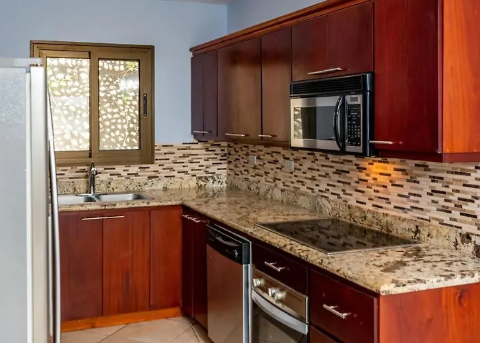 2-bd With Ocean-view Terrace And Pool Holiday home