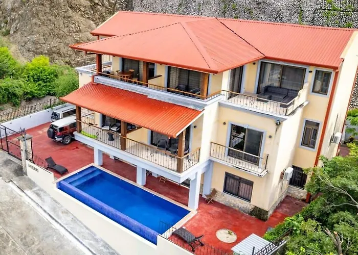 Holiday home 2-bd With Ocean-view Terrace And Pool